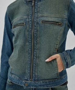 Summitpost.shop7f98cb2fc4 3